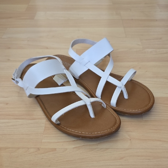 Arizona Jean Company White Summer Strappy Flat Beach Sandals Size 10 - Picture 1 of 8